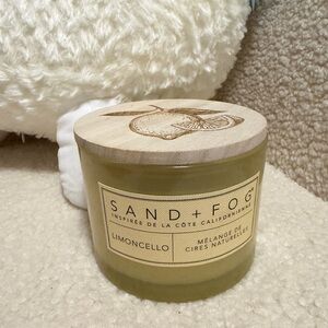837. 🍋🤍 Sand and fog Limoncello Scented Candle - Yellow